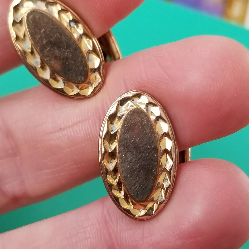 Vintage oval cufflinks gold tone cuff links mens